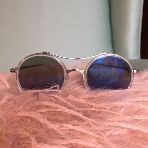 Forever 21 sunnies - Picture 6 of 7